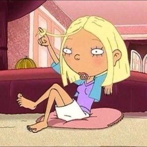 Meet your Posher, Lydia